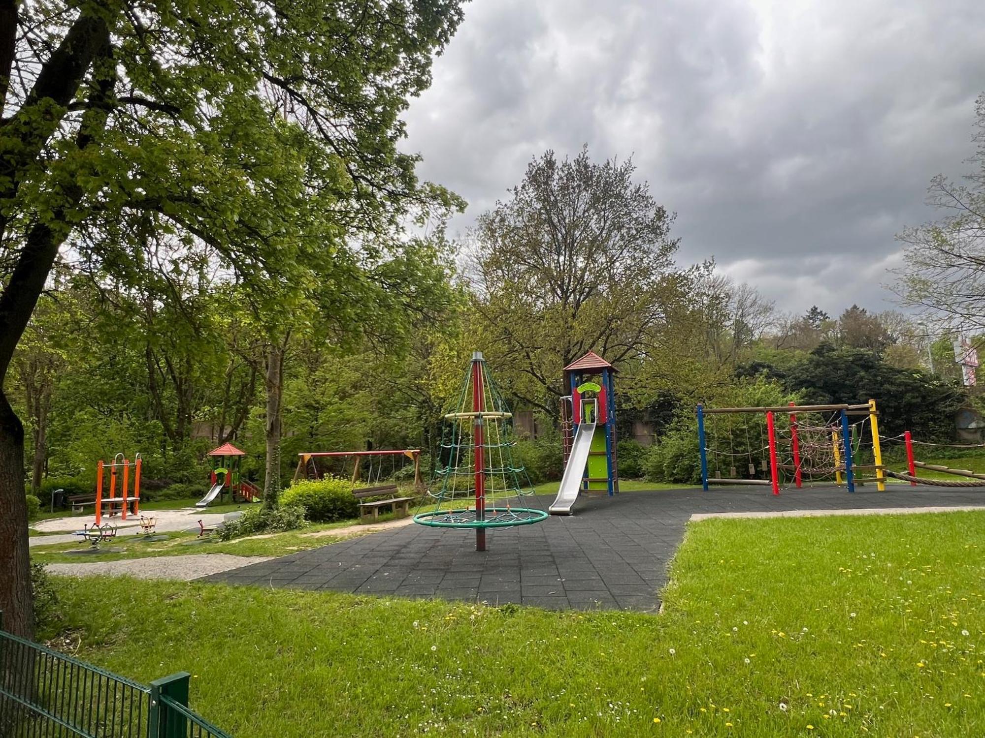 Ferienwohnung Am Limburger Park Лимбург-на-Лане Екстериор снимка