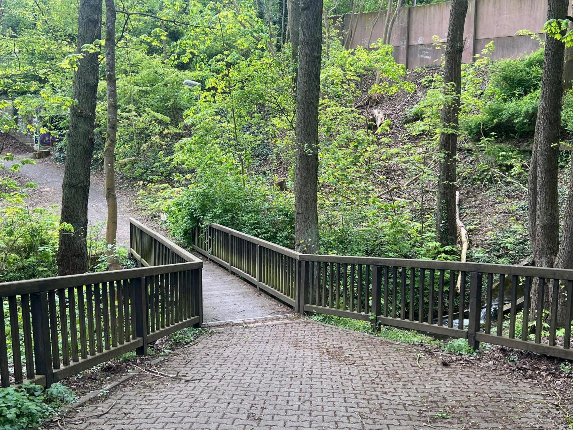 Ferienwohnung Am Limburger Park Лимбург-на-Лане Екстериор снимка